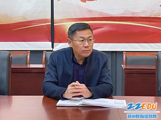副校长李旭进行工作指导