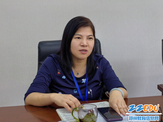 党委书记段亚萍对与会党员干部提出具体要求4