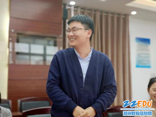 青年教师代表符建畅谈感受