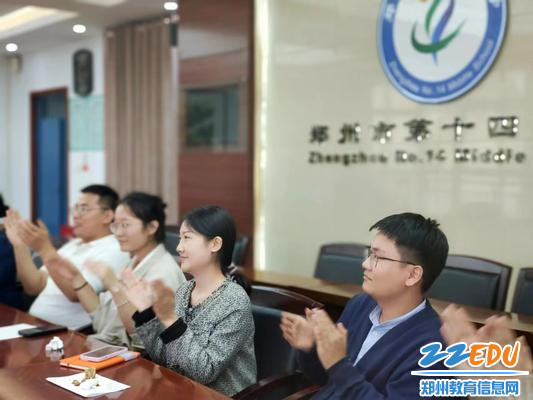 现场气氛温馨、热烈