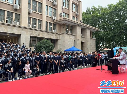 现场气氛热烈