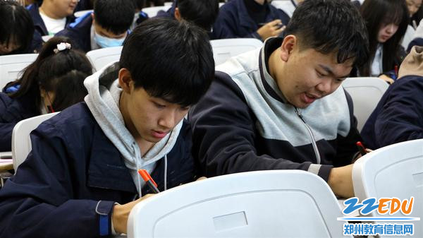 学生写下想对老师说的心里话_副本
