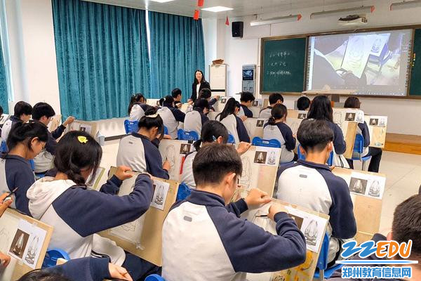 3李论老师的《人物面部五官临摹——石膏鼻子》