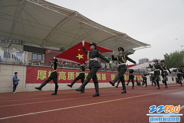 国旗护卫队入场_副本