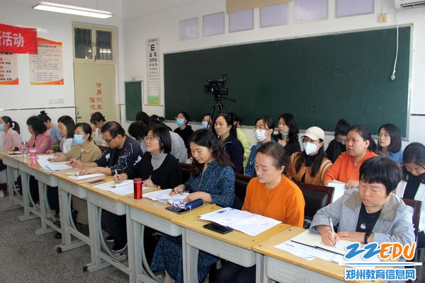 3各职业院校会计事务专业教师代表听课