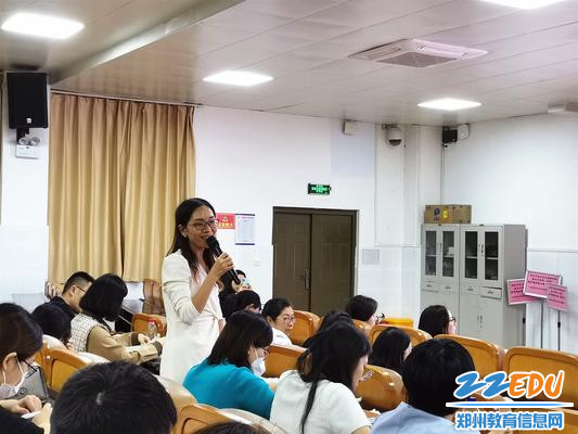 5郑州市第一〇二高级中学教研组长史亚军老师交流发言_副本