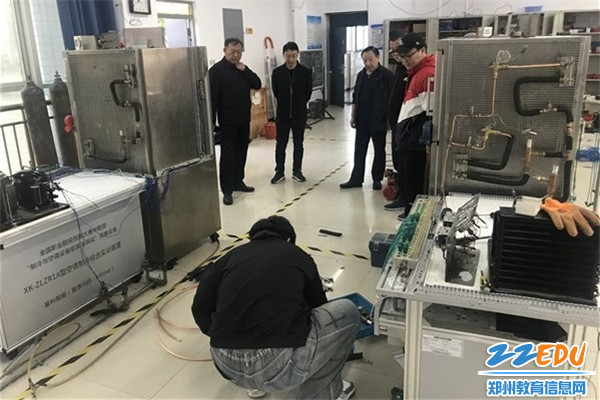 2 校领导慰问到访师生