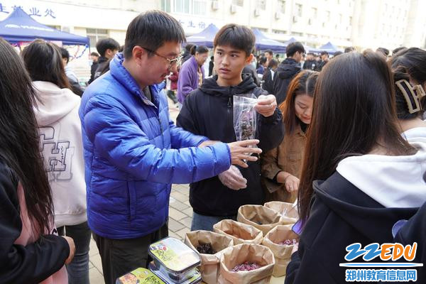 6.热情向老师推荐商品
