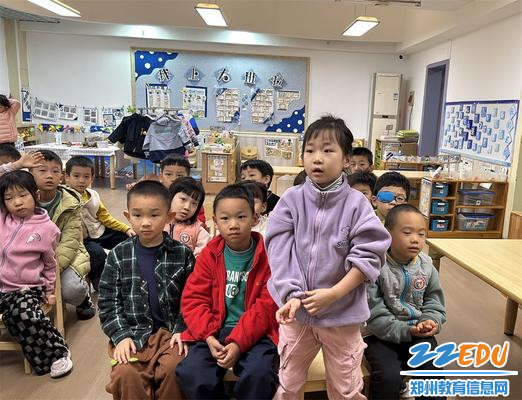 3幼儿积极回答问题