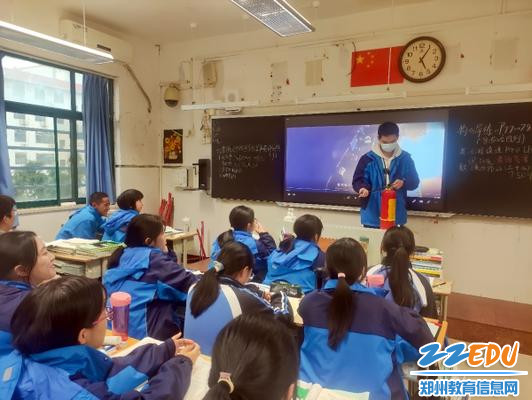 6“预防为主，生命至上”主题班会及消防器材使用演示_副本