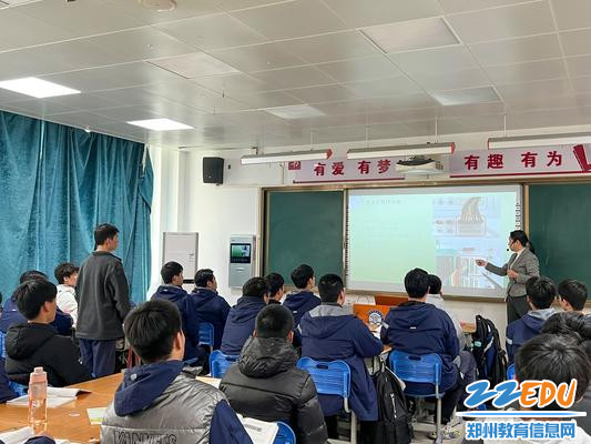 2袁勤老师讲解《流水灯程序分析》