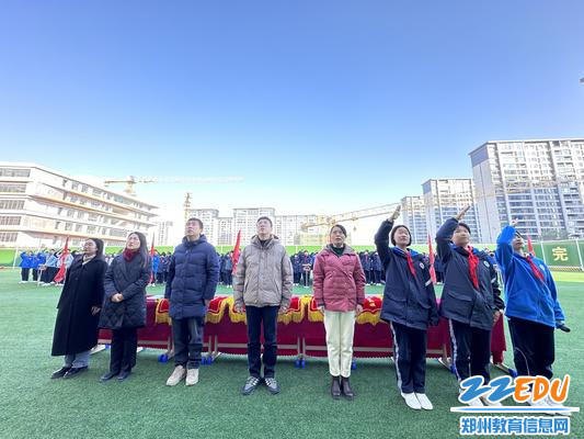主题升国旗仪式正在进行中 - 副本