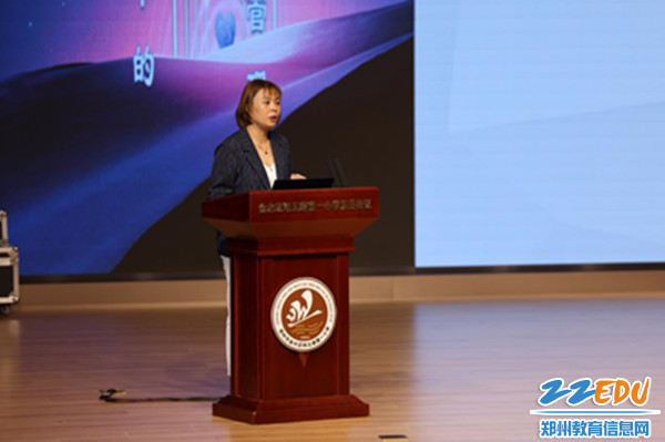 新乡育才学校李娟老师作专题讲座_副本