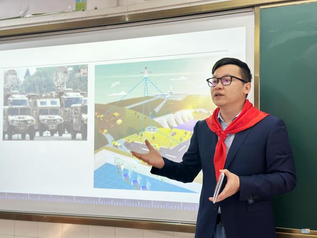 家长代表讲国防教育